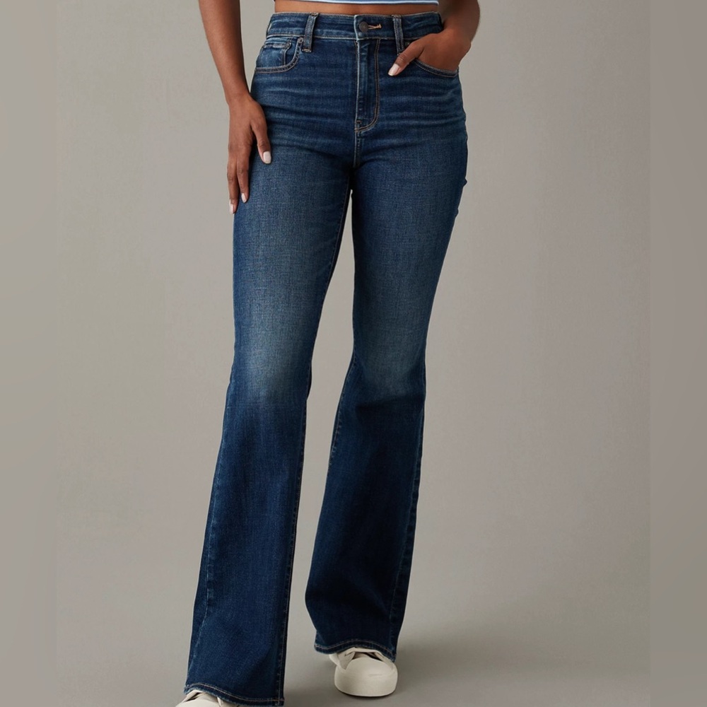 American Eagle Next Level Super High-Waisted Flare Jean Size 10 Short